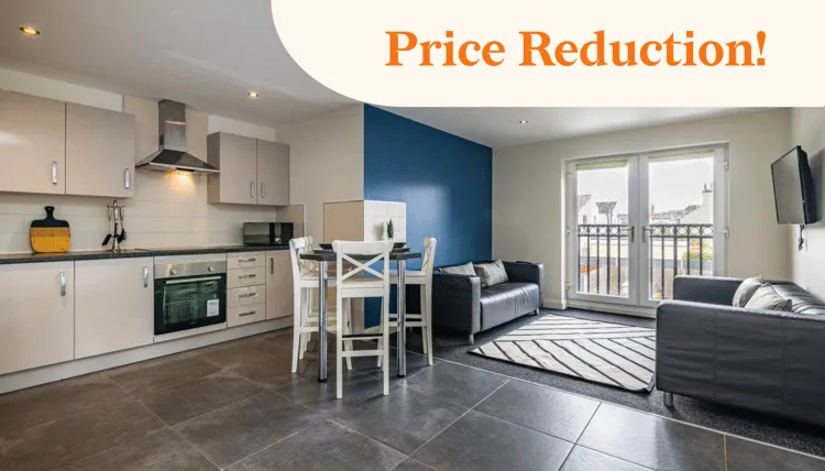 Flat 8, Lord Tennyson House, 72 Rasen Lane, Lincoln, Lincolnshire, LN1 3HD - Thumbnail 1